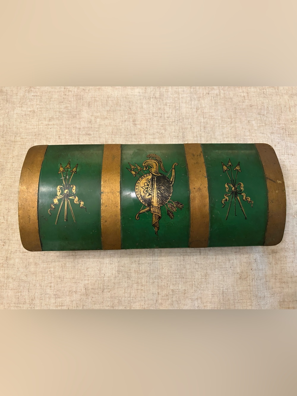 Antique Toleware Hinged Box with Heraldic Coat of Arms Decoration!
